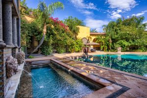 https://scottsdale.com/wp-content/uploads/2024/10/20-Million-Palatial-Paradise-Valley-Estate-Up-for-Auction-img6.jpg