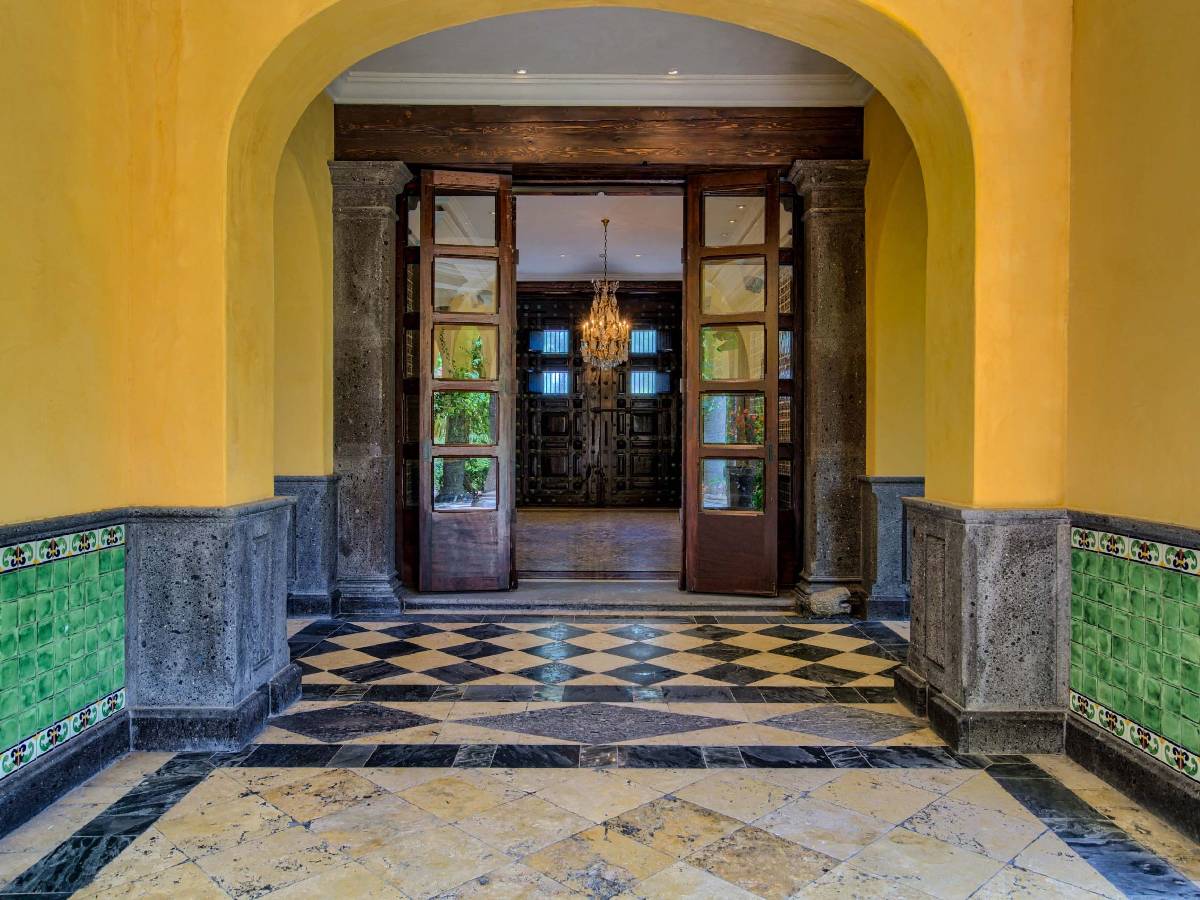 $20 Million Palatial Paradise Valley Estate Up for Auction