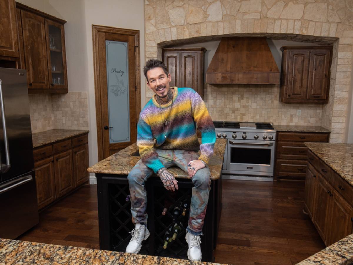 HGTV's 'My Lottery Dream Home' Host David Bromstad Heads to Scottsdale