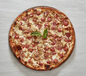 https://scottsdale.com/wp-content/uploads/2024/10/March-14-Pi-Day-Deals-4-Scottsdale-Pizza-Locales-Celebrate-With-Deals-and-New-Items-img4.jpg