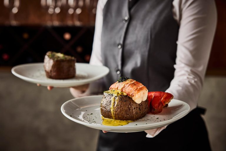 Flemings Prime Steakhouse img5 1 768x512