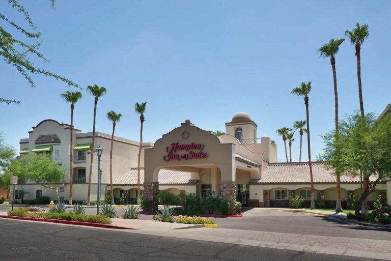 Hampton Inn suites Phoenix33 768x513