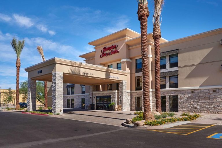 Hampton Inn suites Phoenix4 768x513