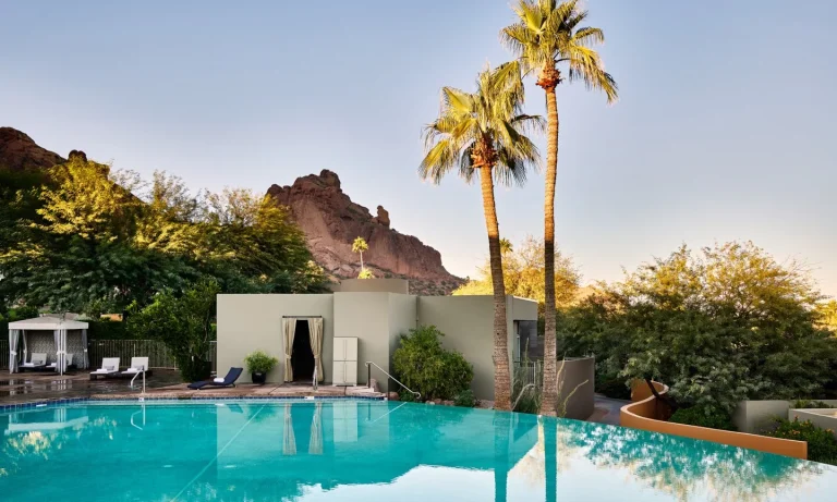 Resort Gallery 2. 1440x864jpg 768x461