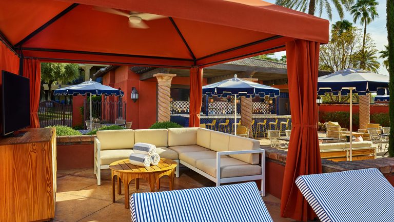 phxrst omni scottsdale resort montelucia pool oasis cabana 768x433