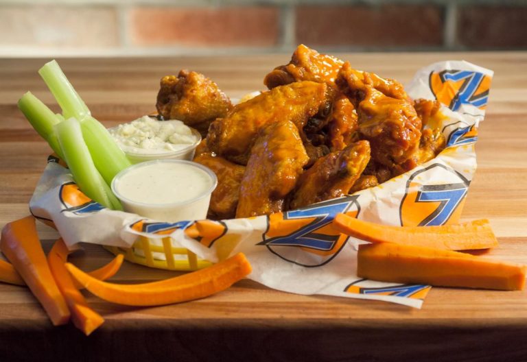 Zipps Sports Grill 768x528