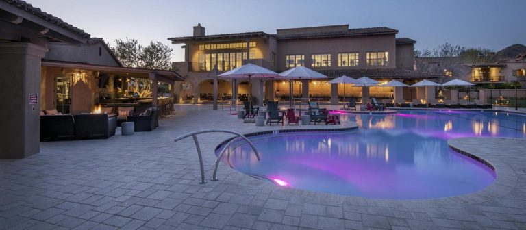 bar dusk.1600x700 768x336