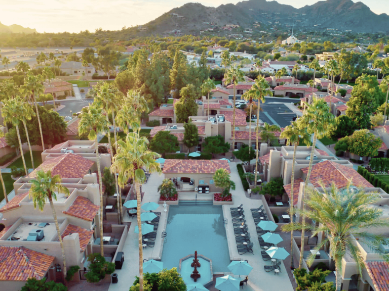 Scottsdale Plaza 768x576