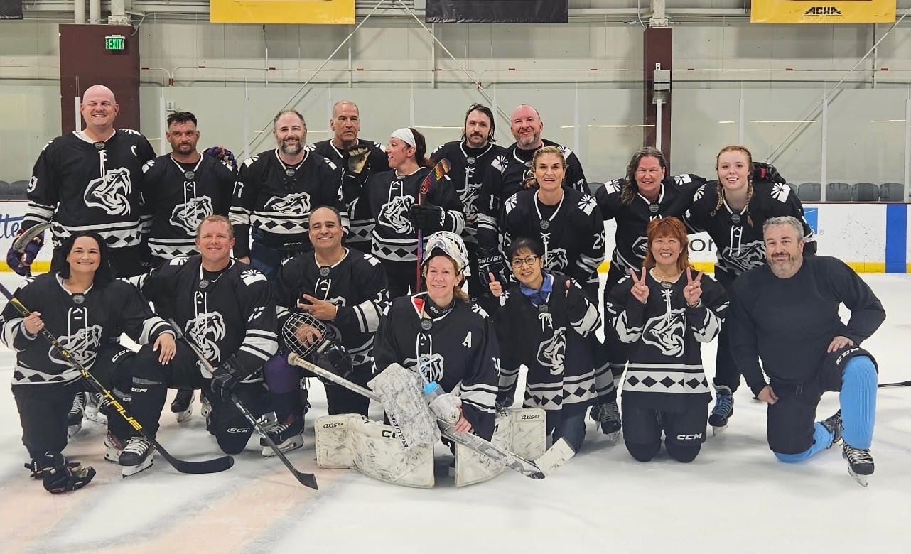 Barefoot with the Diamonbacks G league hockey team.