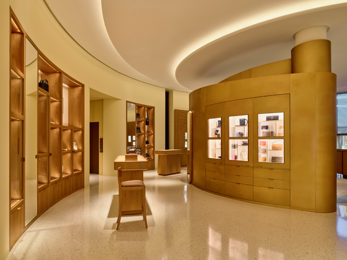 Hermes at Scottsdale Fashion Square. Photo by Frank Oudeman